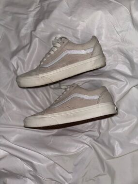 Vans Old Skool Beige and White Low-Top Sneakers